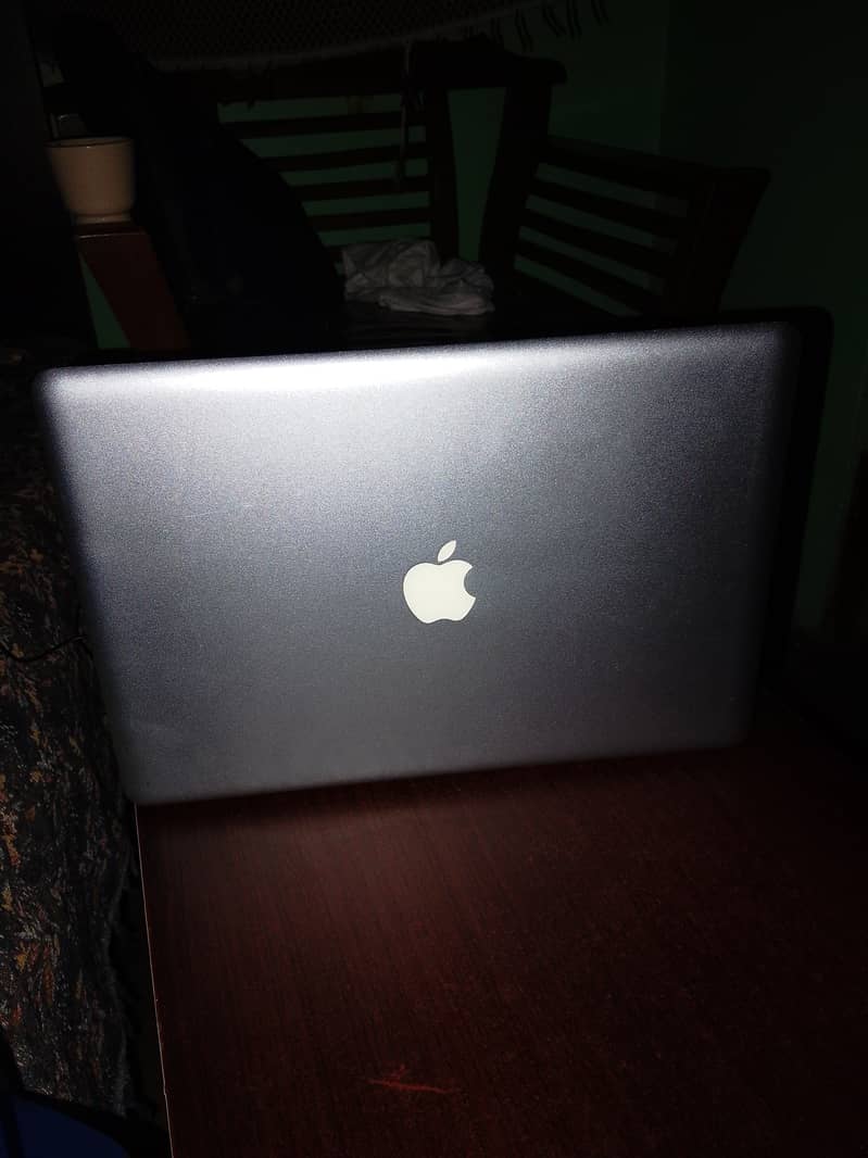 Macbook pro 1