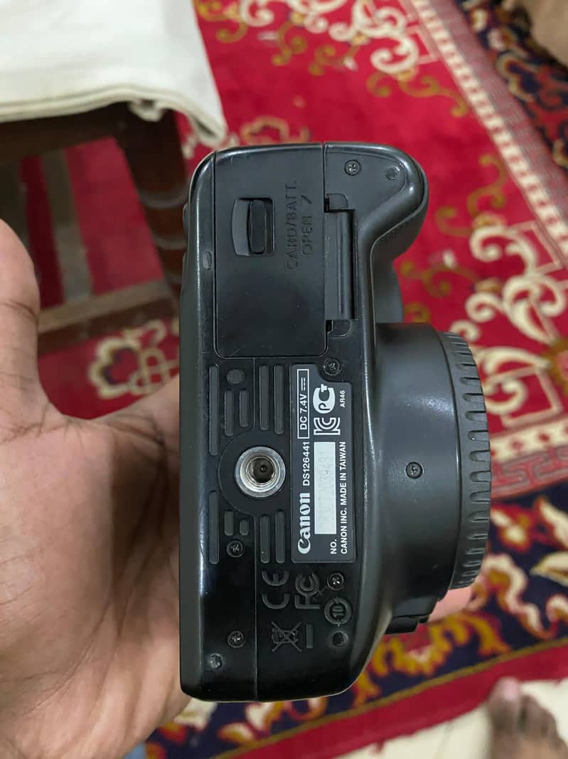 Cannon 100D 3