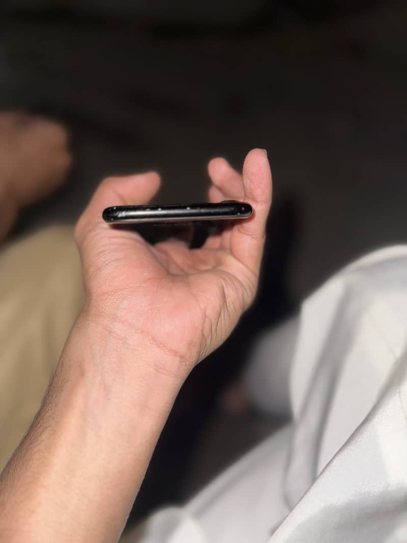 Apple iPhone 7 0