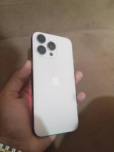 Apple iPhone 16 Pro Max