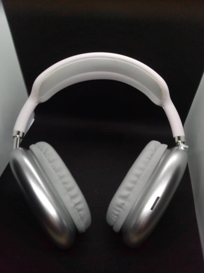 Headphones 0
