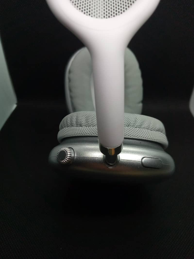 Headphones 2