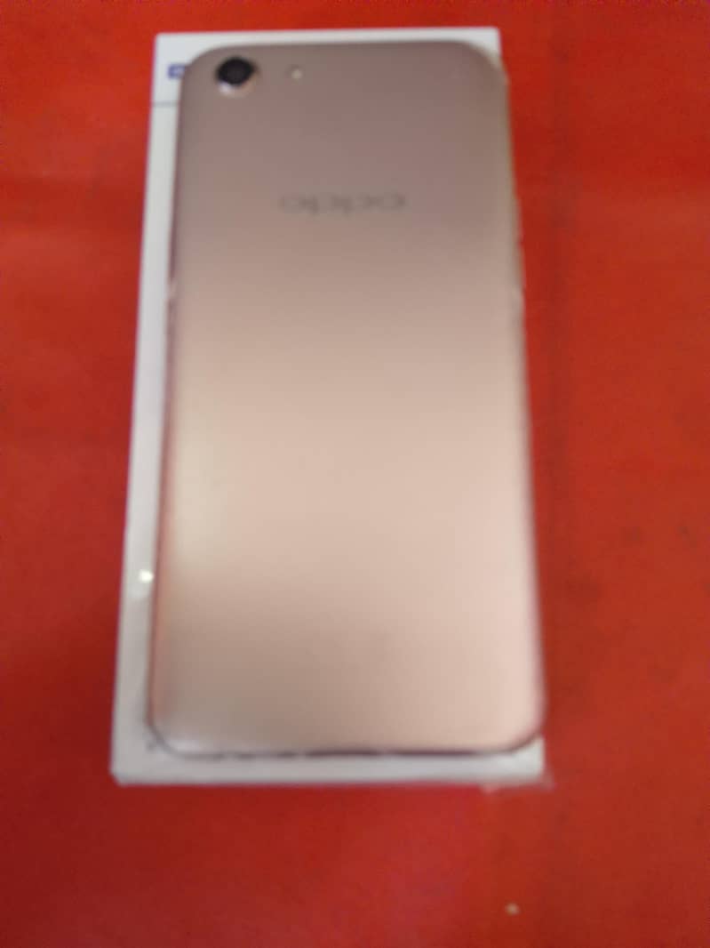 OPPO A83 1