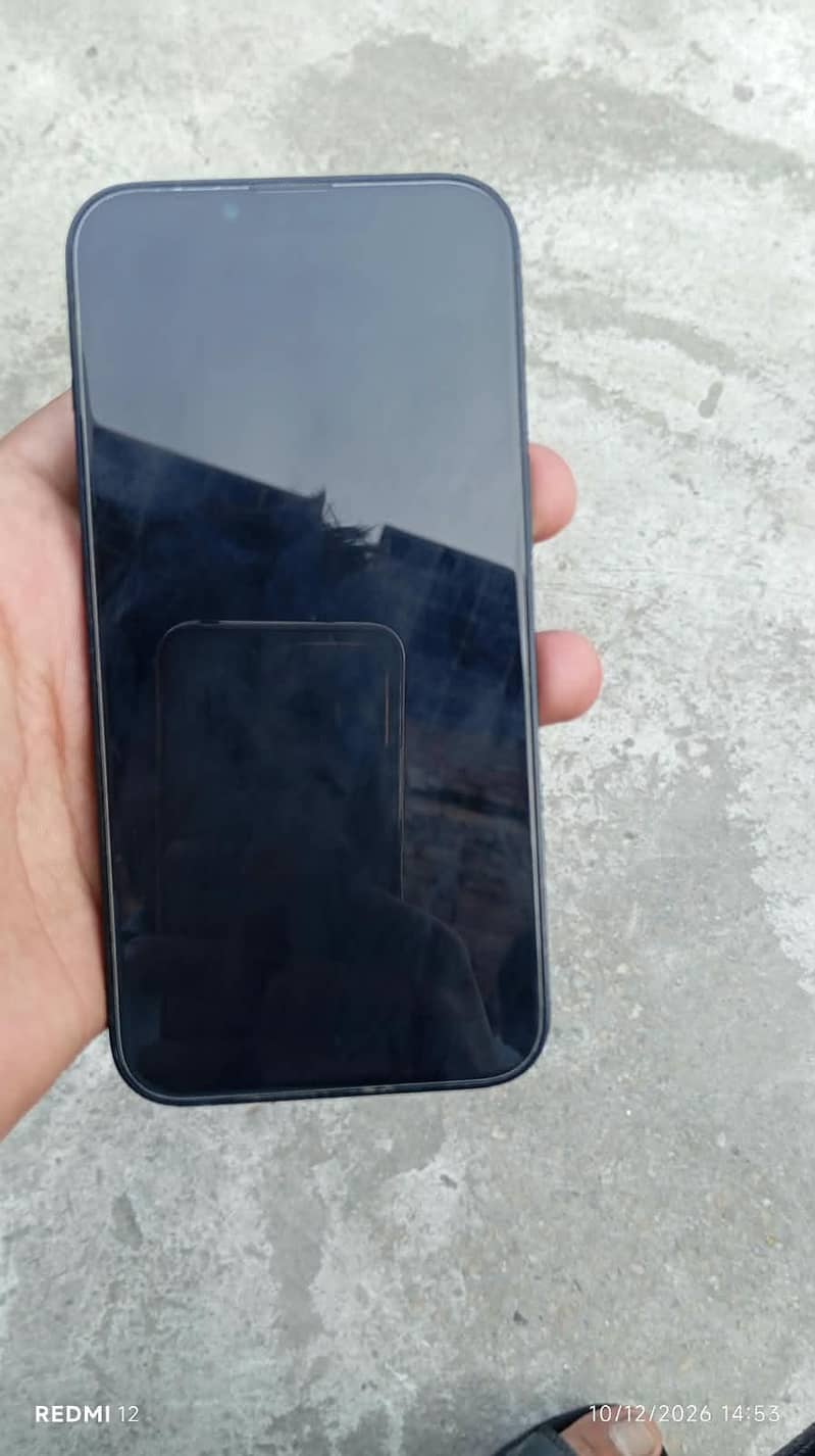 Apple iPhone 13 2
