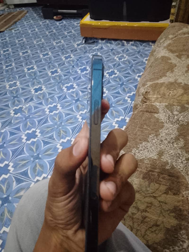 Apple iPhone 12 Pro 1
