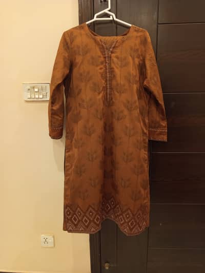 3 piece sapphire jacquard suit stitch.
