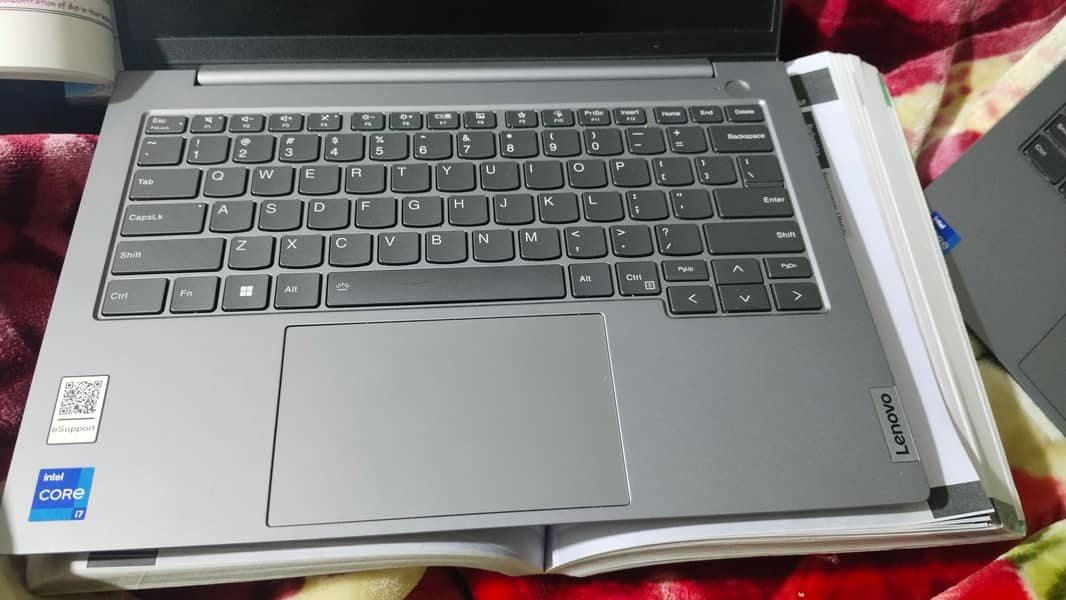 Lenevo thinkbook i7 13th gen 3
