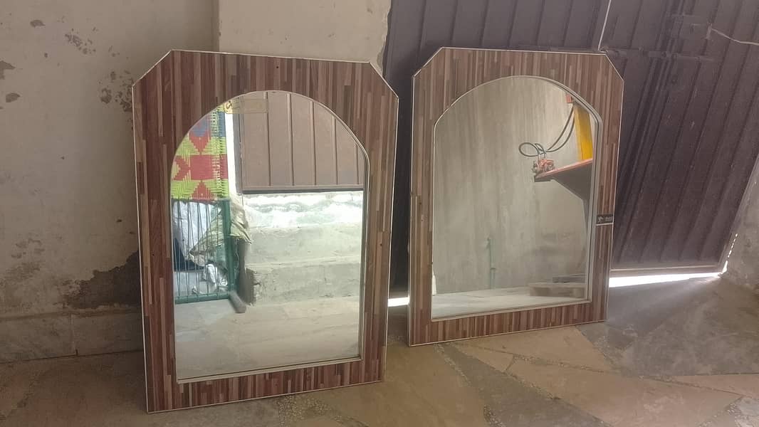 mirror 5