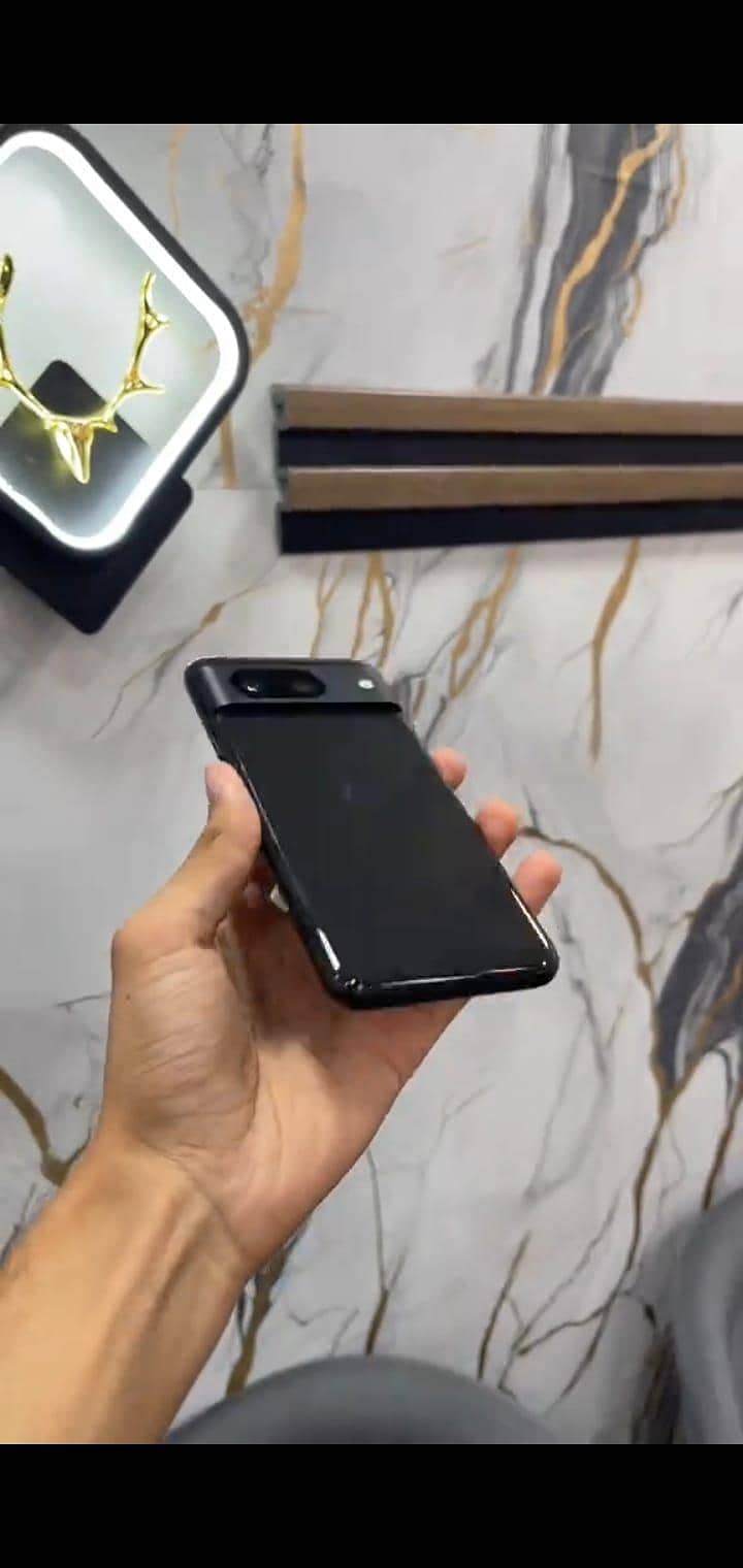 Google Pixel 8 1