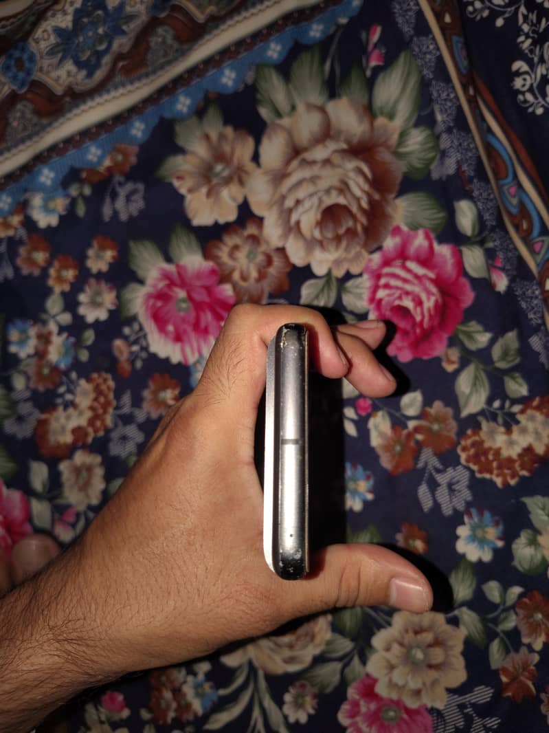 Google pixel 8 3