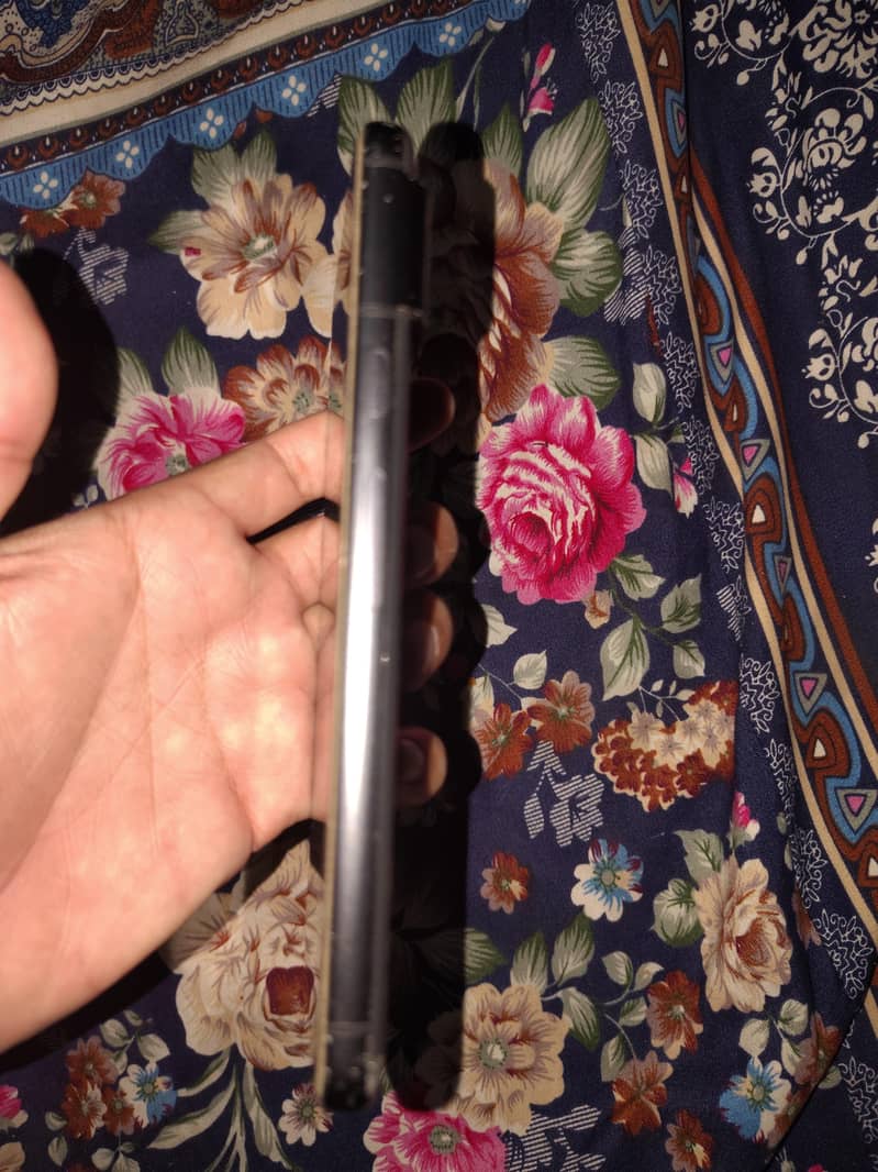 Google pixel 8 5