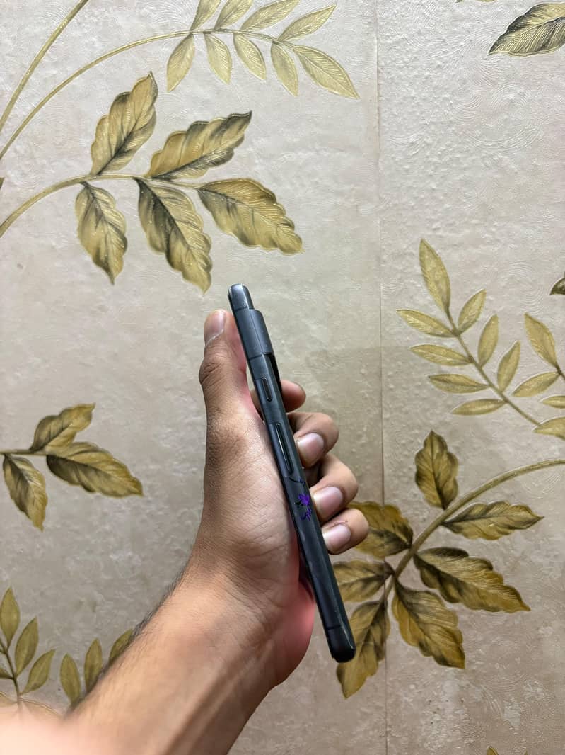 Google Pixel 7 4