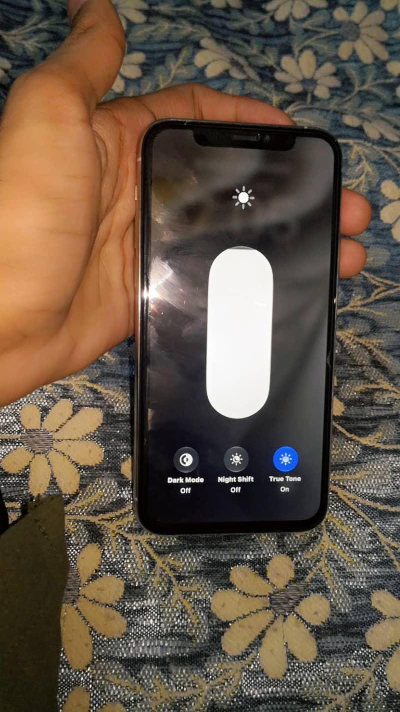 iPhone 11 Pro 1