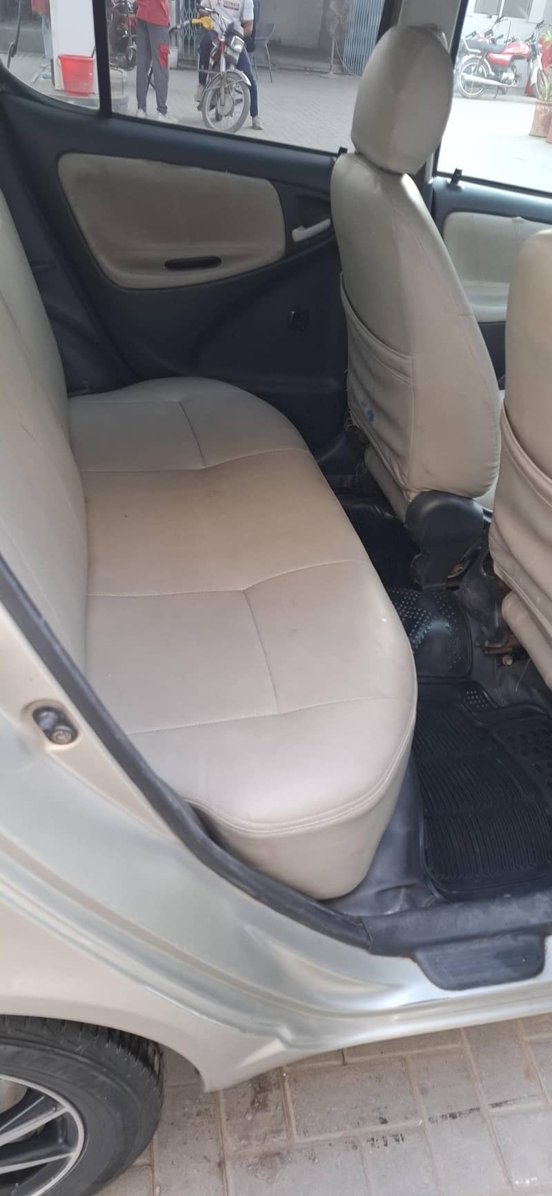 Toyta vitz 7