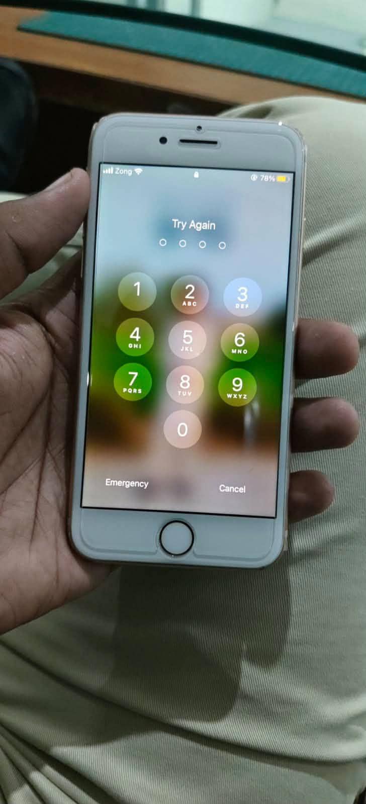 Apple iPhone 8 2