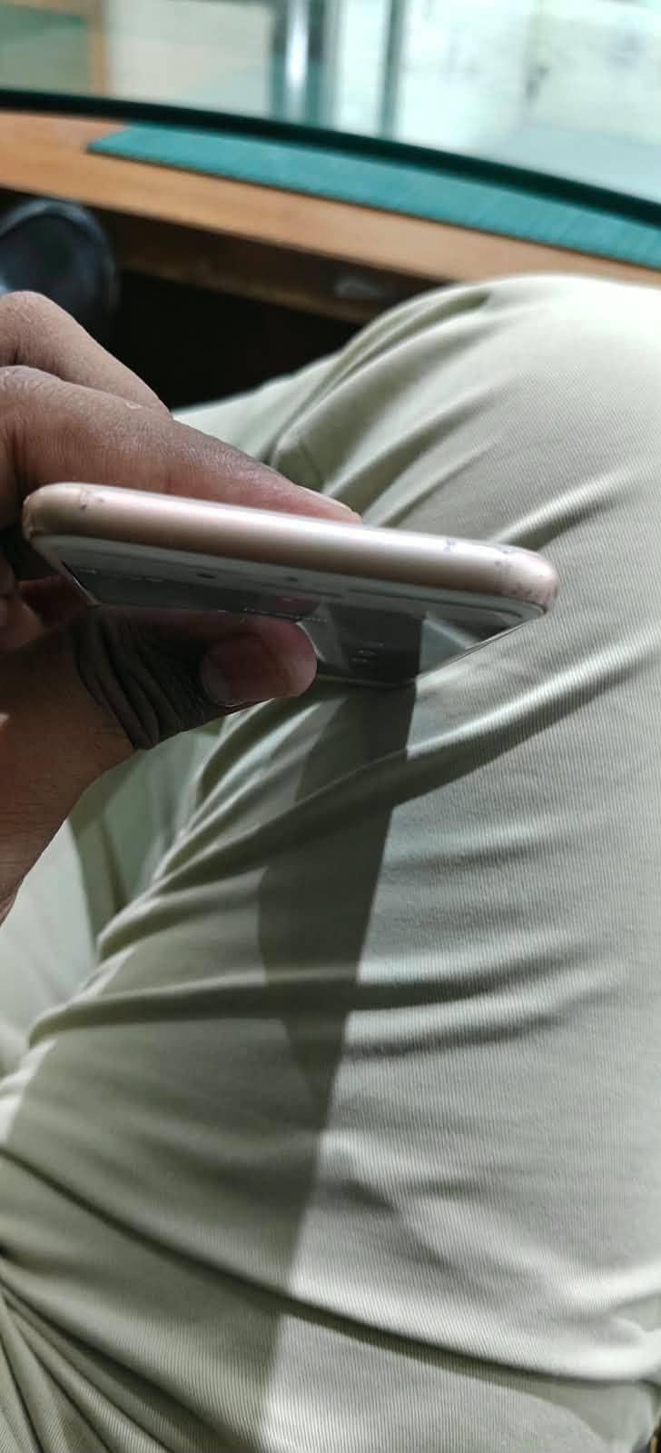 Apple iPhone 8 5