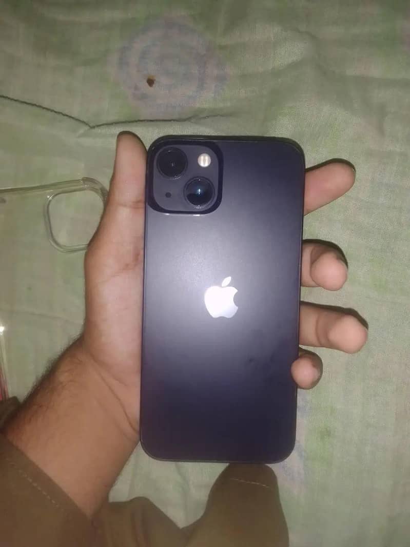 Apple iPhone 13 2