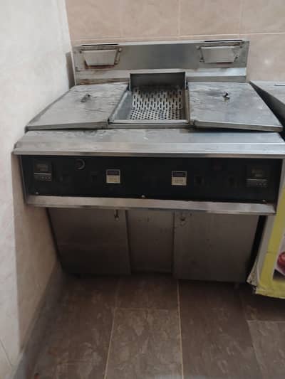 zinder Frier and fries