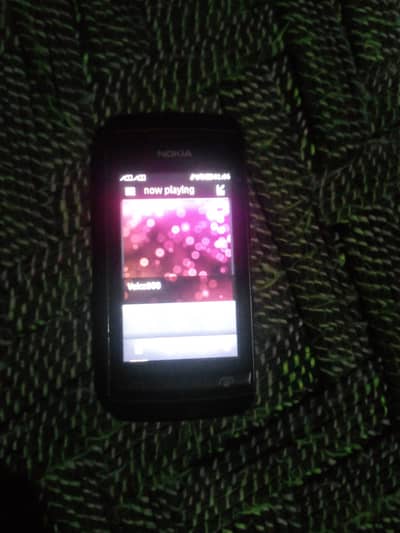 Nokia Asha 305