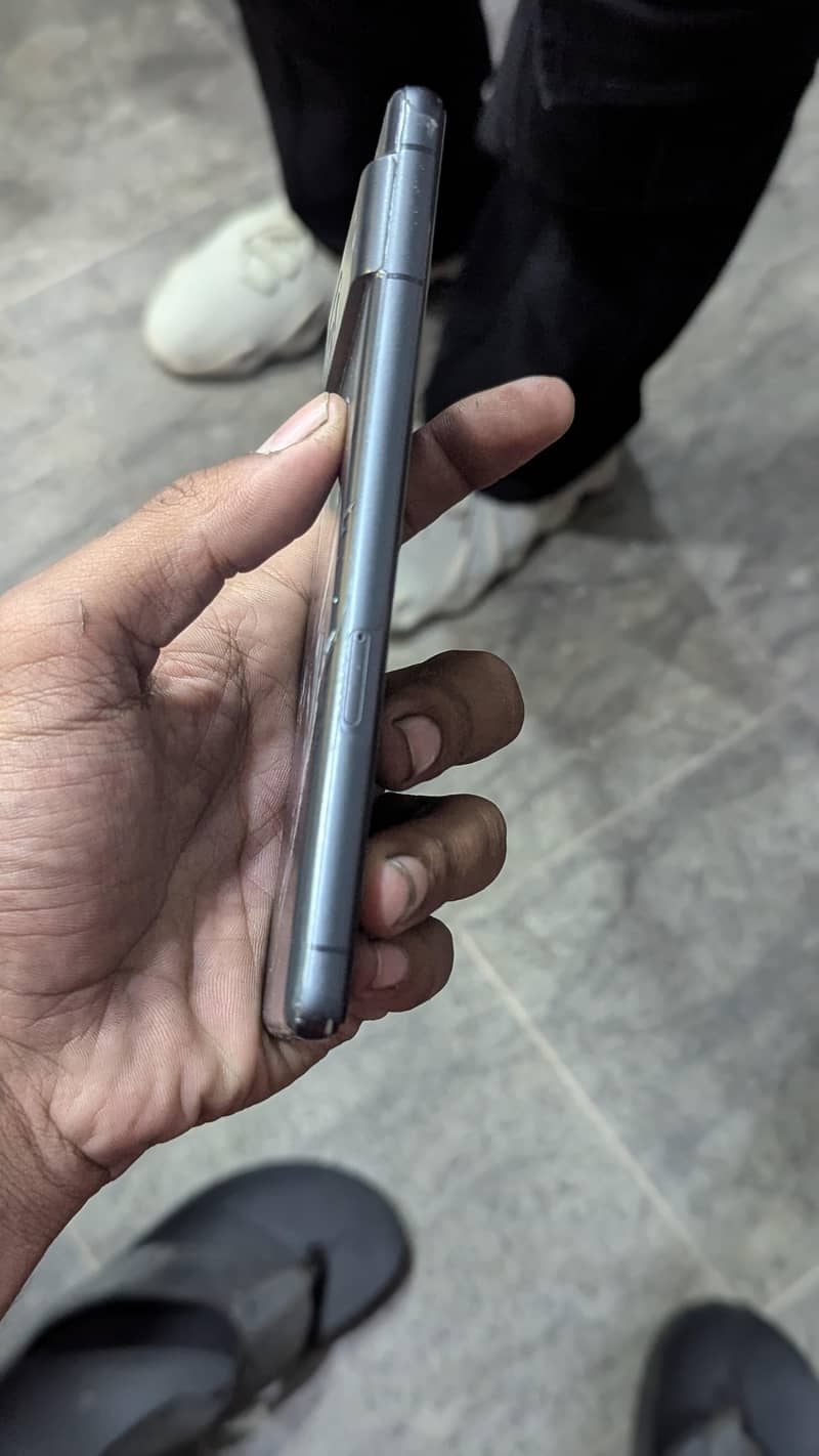 Google Pixel 7 4