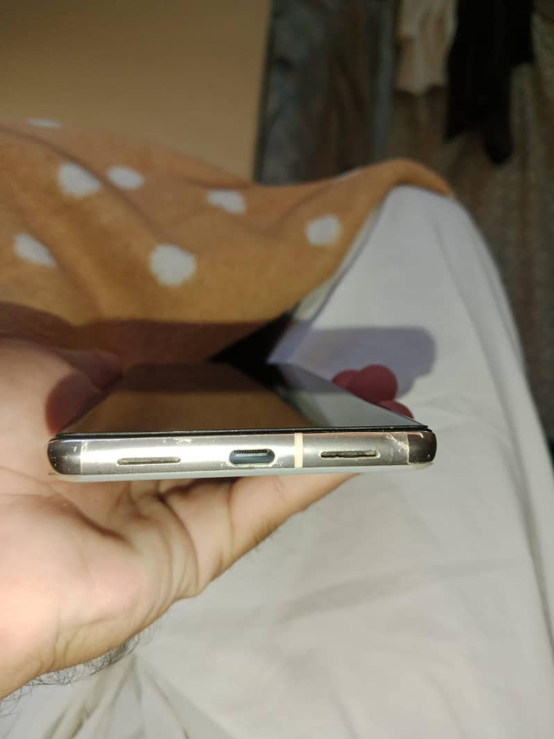 Google Pixel 7 Pro 2