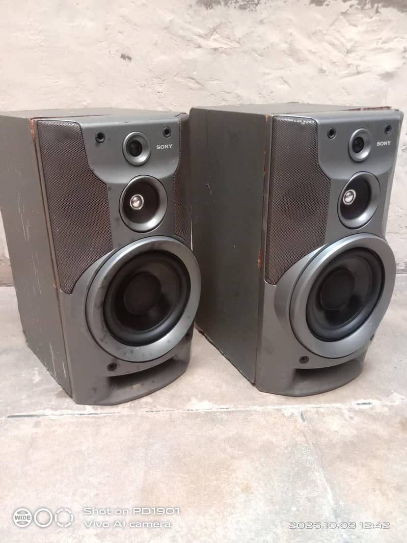 Sony speaker pair 3