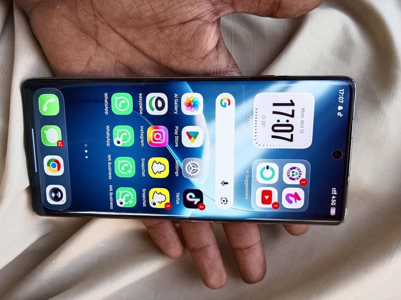 Tecno CAMON 40 Pro 2