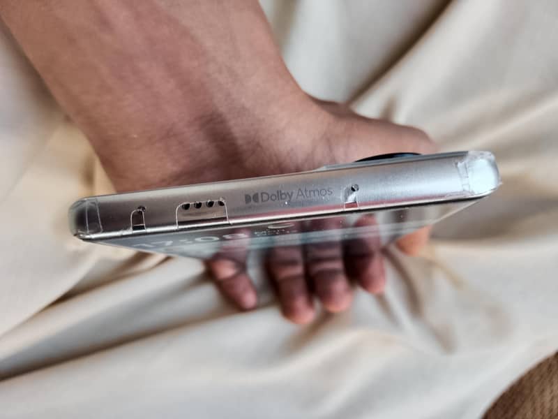Tecno CAMON 40 Pro 6