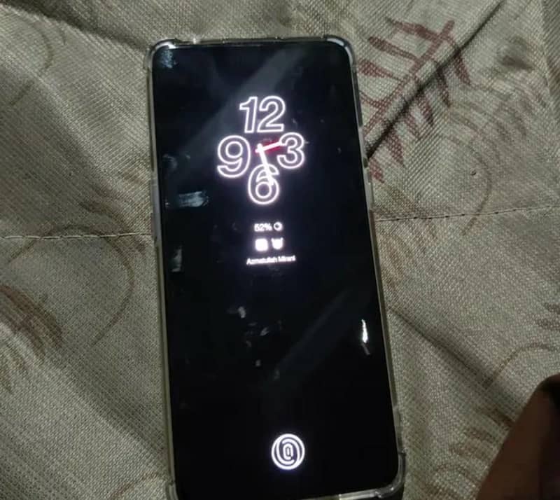 One Plus 9 5G 4