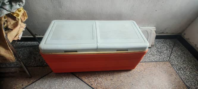 Cold storage box