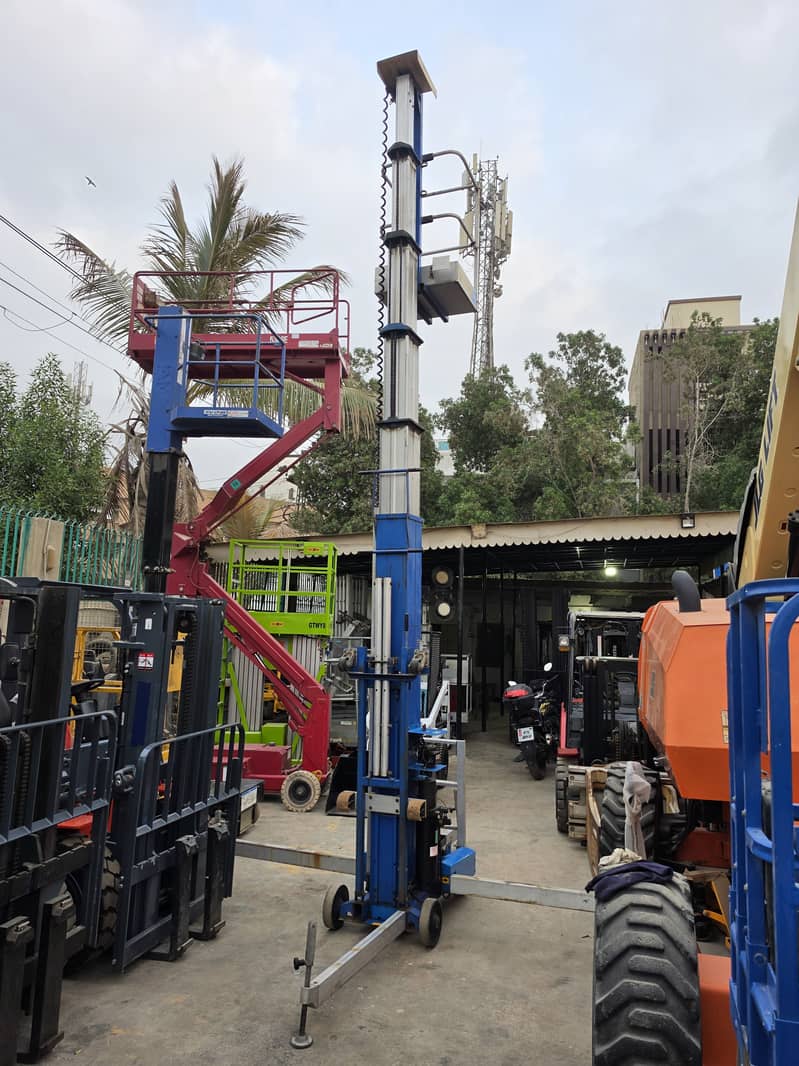 UPRIGHT UL-38 44 Ft Vertical Mast Lift, Man Lift, Scissor Lift 4 Sale ...