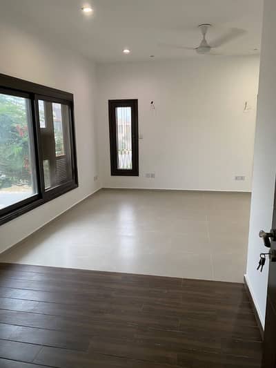 Centrally Located Upper Portion In DHA Phase 8 - Zone A Is Available For Rent