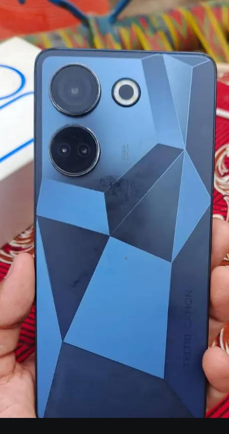 Tecno CAMON 20 0
