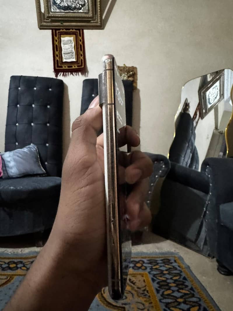 google pixel 8 pro 2