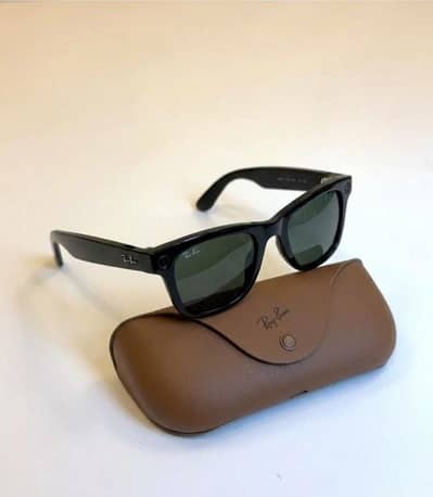Barely USED RAYBAN META GLASSES GEN 2  FROM USA)