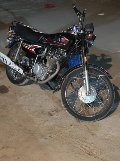 Total genuine honda 125 1st hand