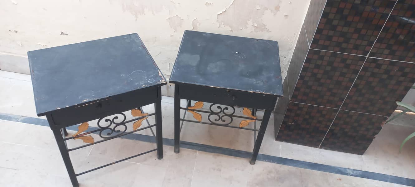 side table 4