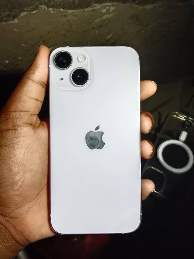 Apple iPhone 14 4