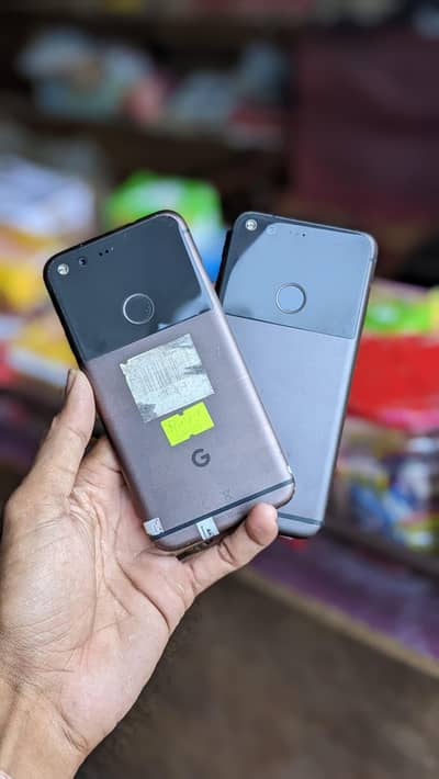 2 piece Google pixel  mobile available