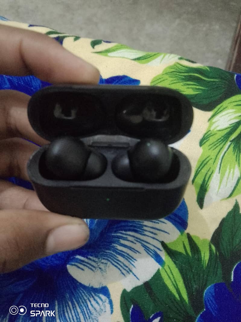 headphone Bluetooth 1