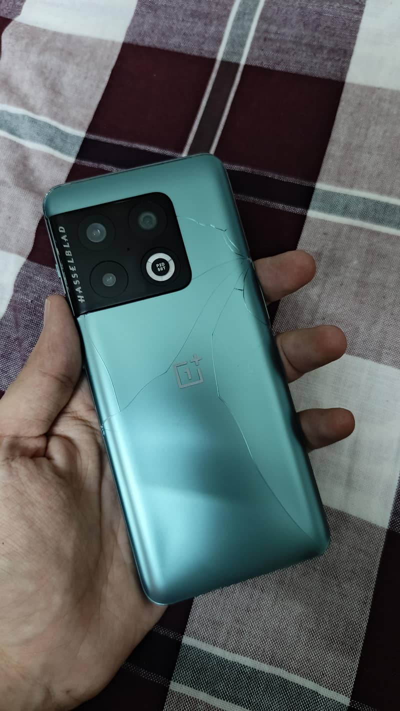 One Plus 10 Pro 3