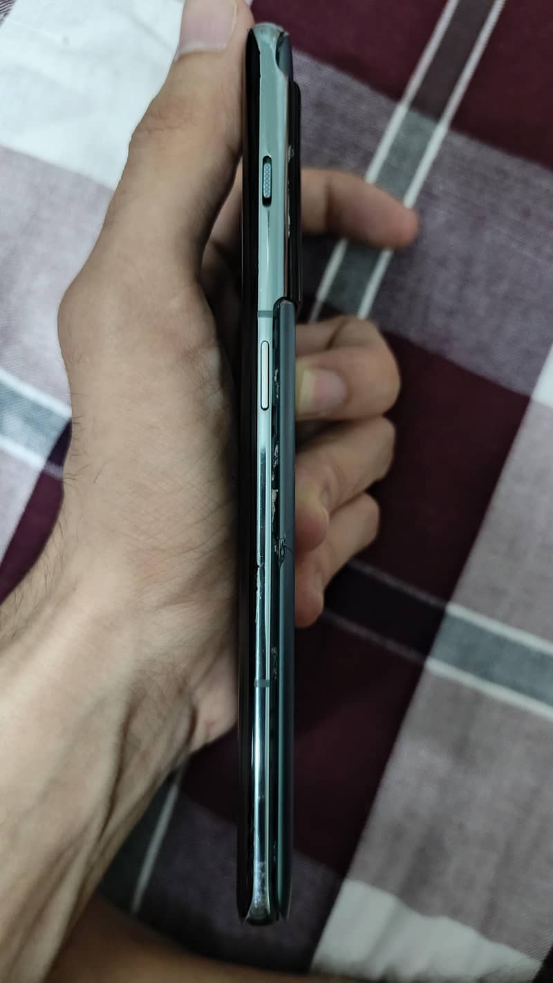 One Plus 10 Pro 7