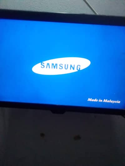 Urgent sell 14500 28 inch LCD