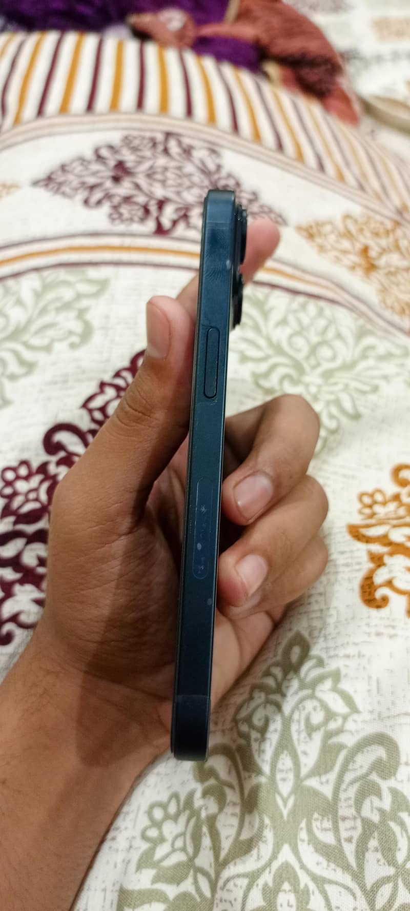 Apple iPhone 14 3