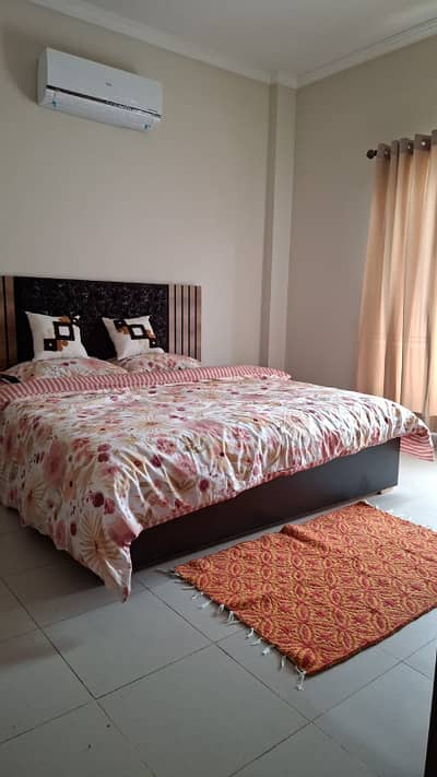 Per Day Guest House in Bahria Town Karachi