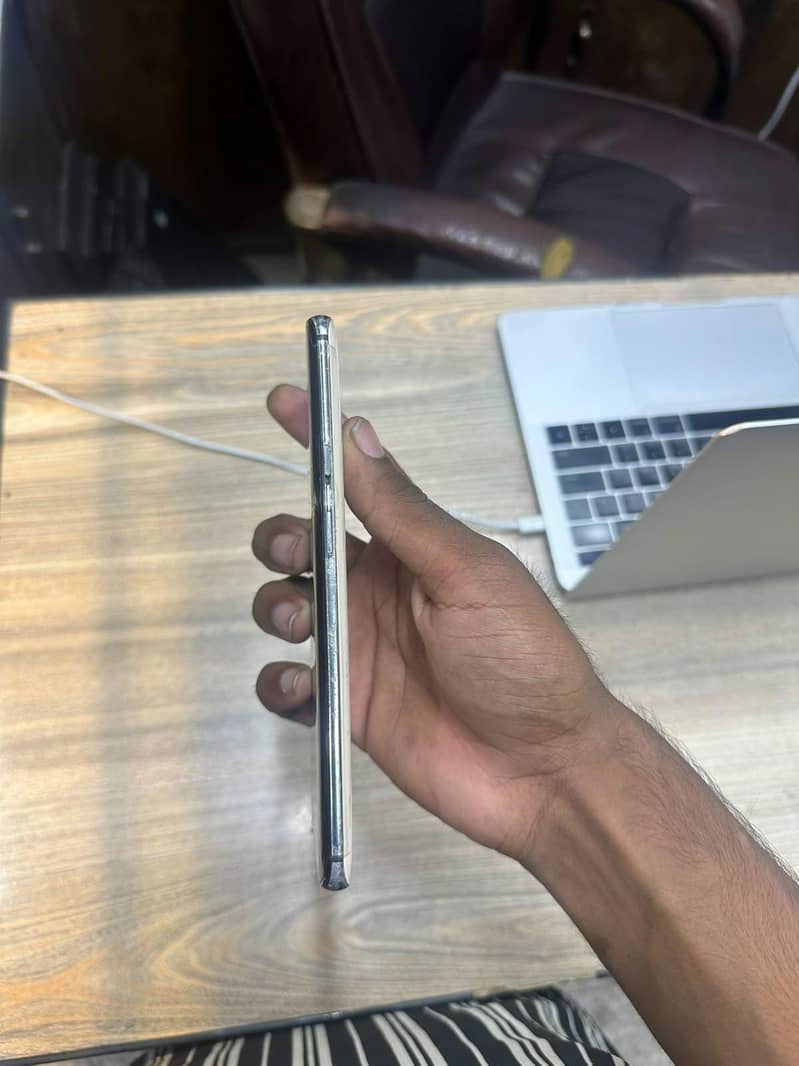 One Plus 7 Pro 5