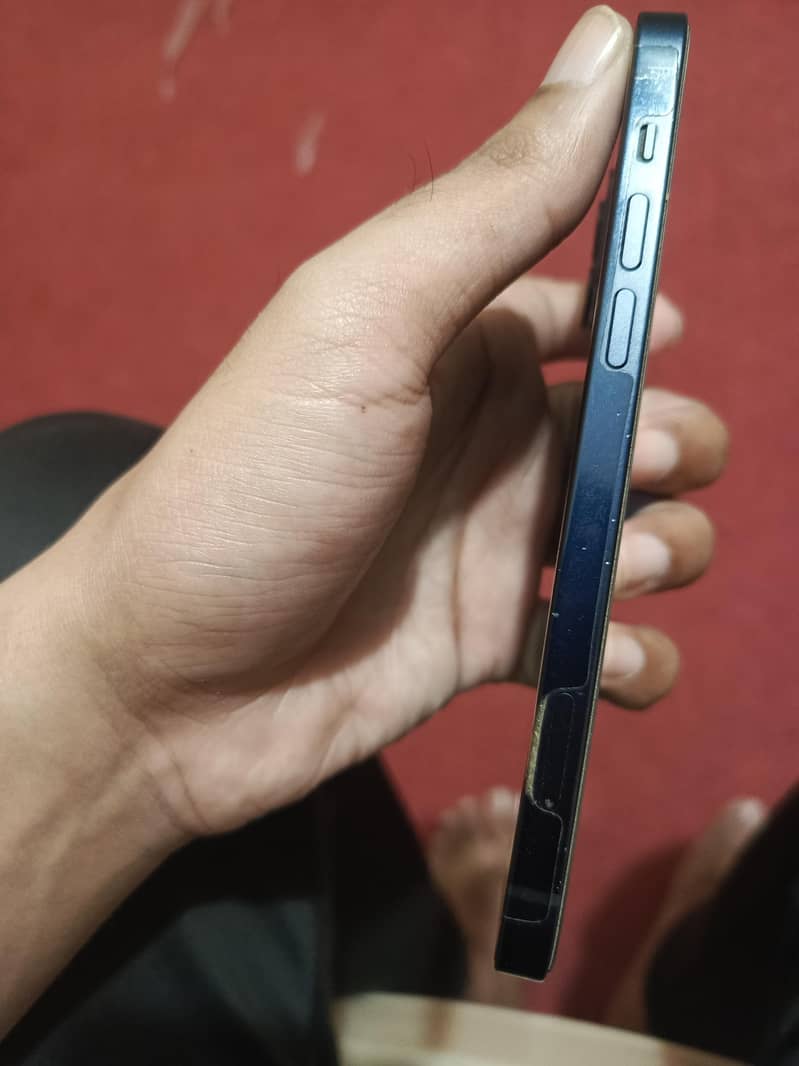 Apple iPhone 12 5