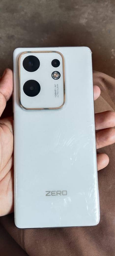 Infinix Zero 30 1