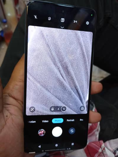 Motorola Moto G84 5G — 256GB Storage 10/10