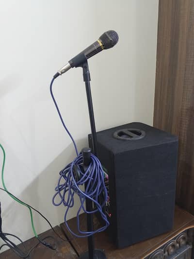 Alfa king tow chanel Amplifier sath me 2 mic or mic stand SB